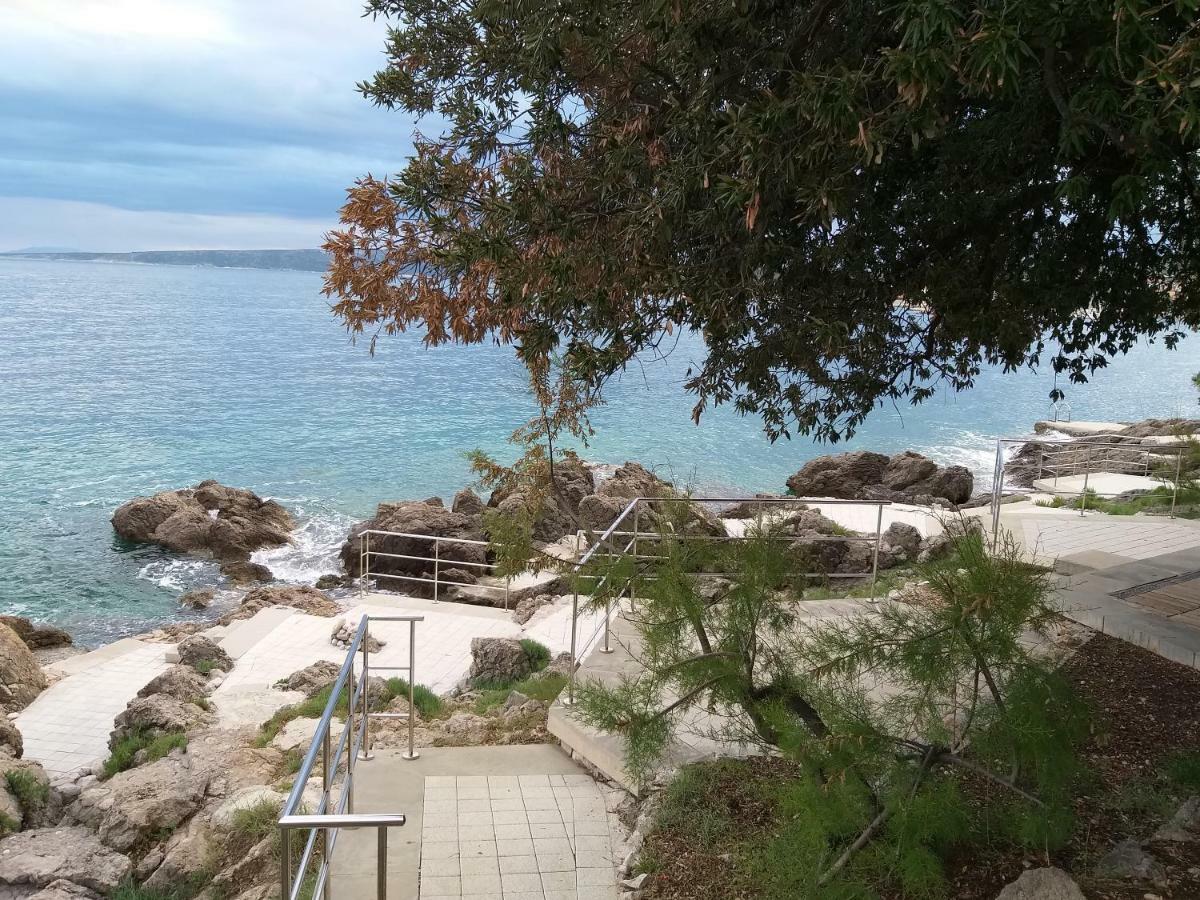 Apartments Dunoti คิร์ก ภายนอก รูปภาพ